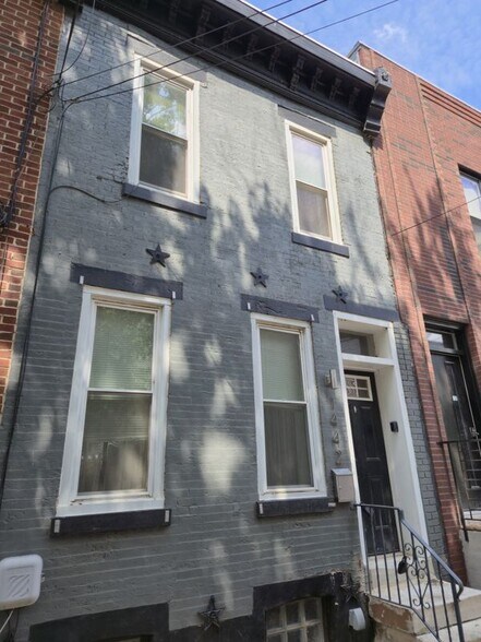 Building Photo - 1442 N Etting St