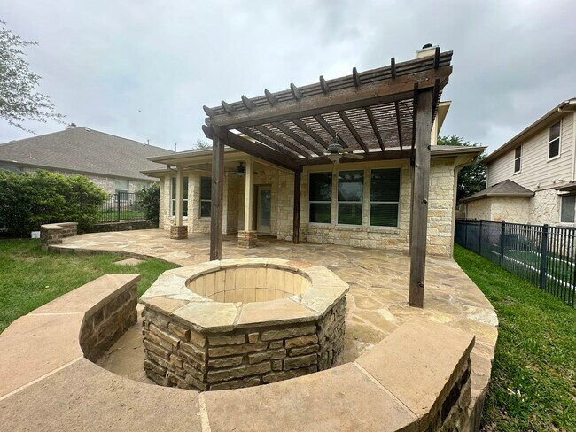 Building Photo - 1717 Woodvista Pl