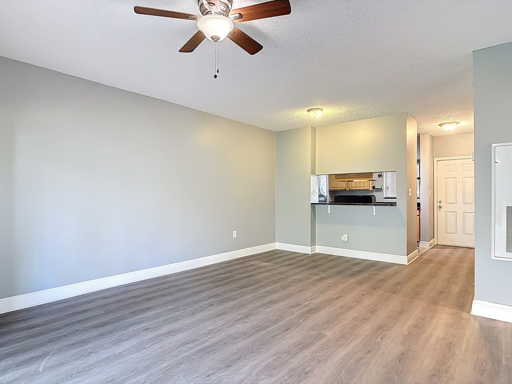 Building Photo - 4711 Capri Plz