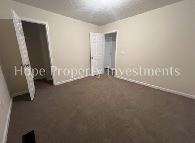 Building Photo - 370 Widgeon Dr