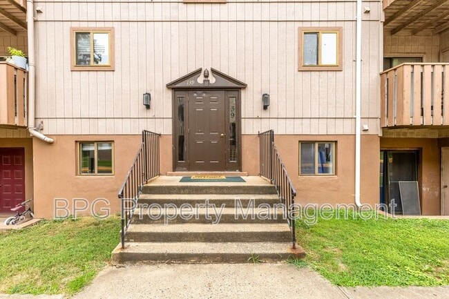 Building Photo - 139 Green St