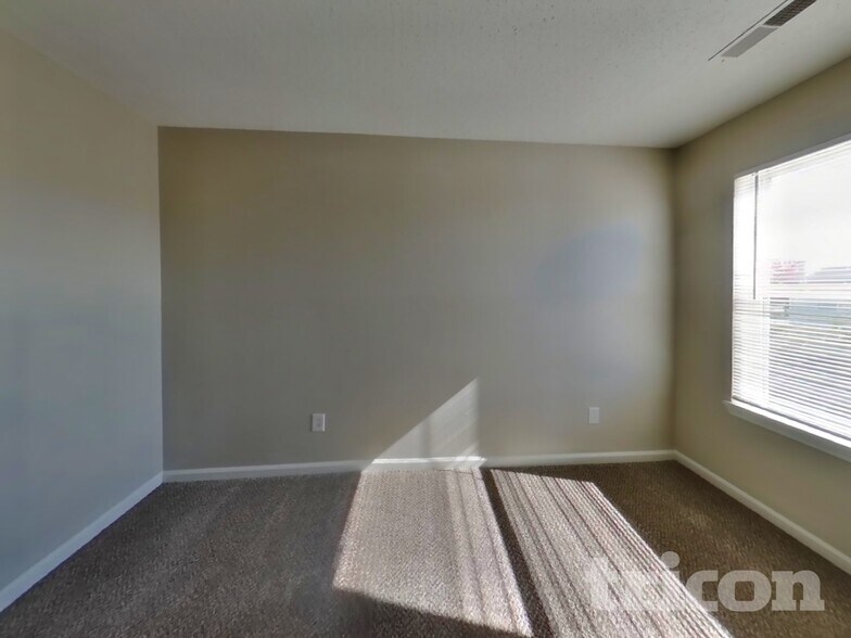 Building Photo - 1432 Dowell St