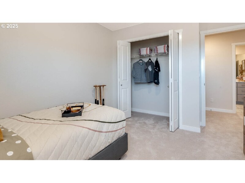 Building Photo - 9218 SE Azalea St