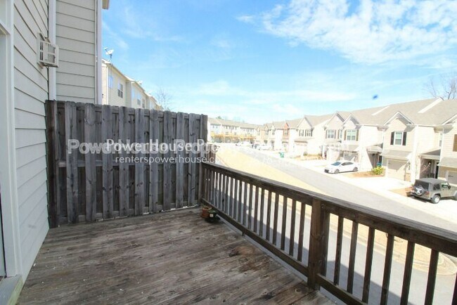 Building Photo - 7058 Elmwood Ridge Ct