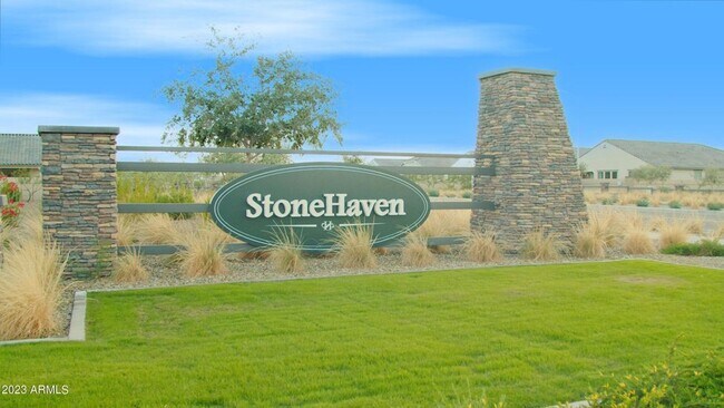 Building Photo - Charming Newer 3 Bed 2 Bath Single Level H...
