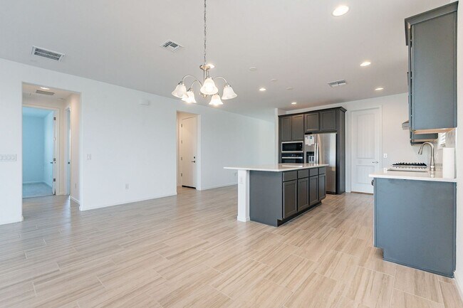 Building Photo - Pending/ Rented - New Mattamy Home!