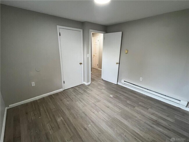 Building Photo - 445 Hunter Ave