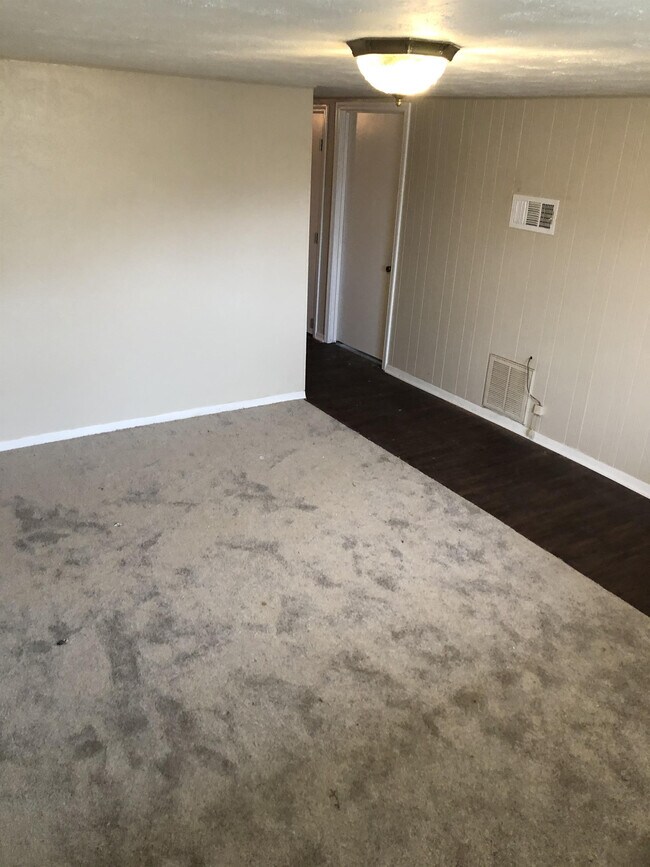 Building Photo - 218 Britton Dr