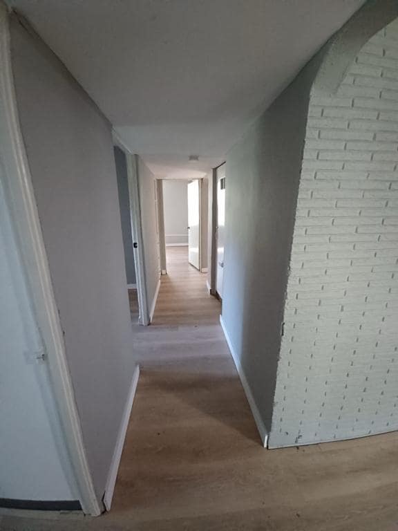 Building Photo - 10179 Bon Oak Dr