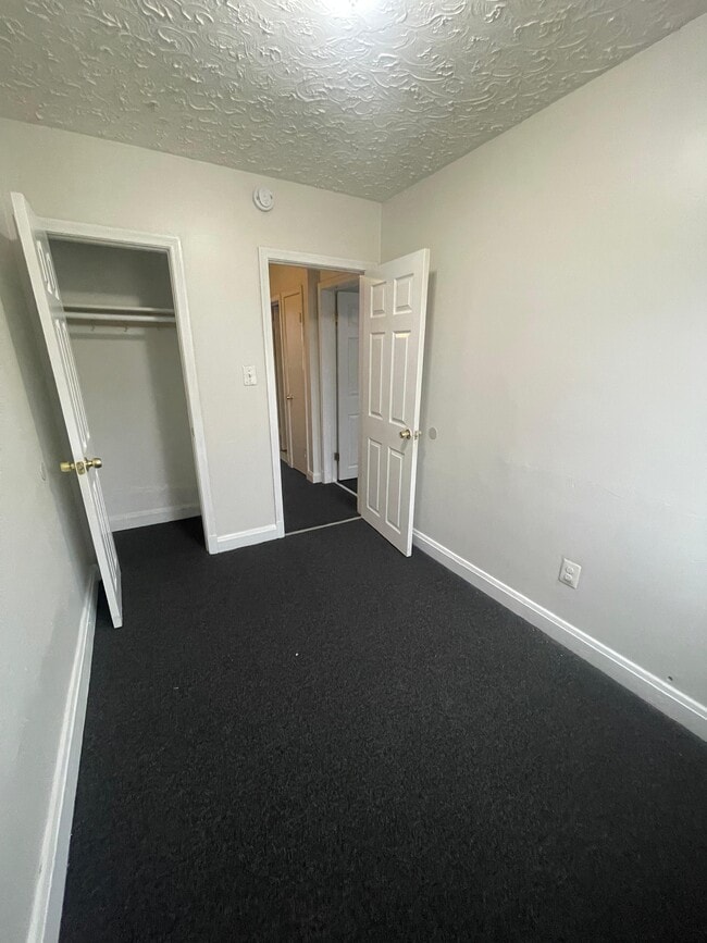 Building Photo - Greencrest