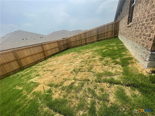 Building Photo - 2408 Duntov Dr