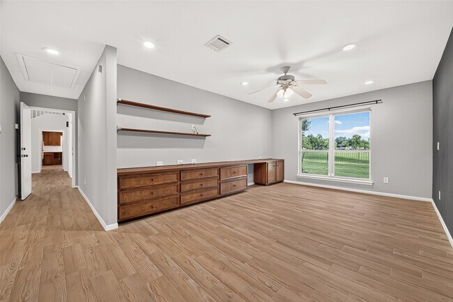 Building Photo - 2103 Winged Foot Dr