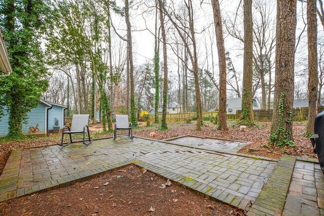 Building Photo - Easy Commute to the University or Uptown Charlotte COMING SOON!!!