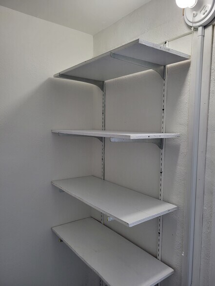 Building Photo - 106 Emerson Ave