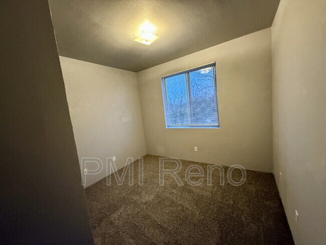 Building Photo - 1600 I St