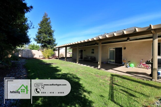 Building Photo - 2631 Queens Way