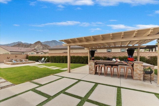 Building Photo - 58179 Aragon Way