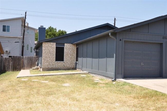Primary Photo - 12520 Esplanade St