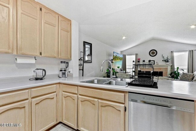 Building Photo - 766 Espada Dr