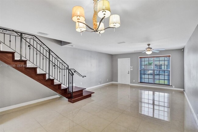 Building Photo - 2901 Dorchester Ln