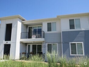 Building Photo - Beautiful Newer Condo in Briargate Area