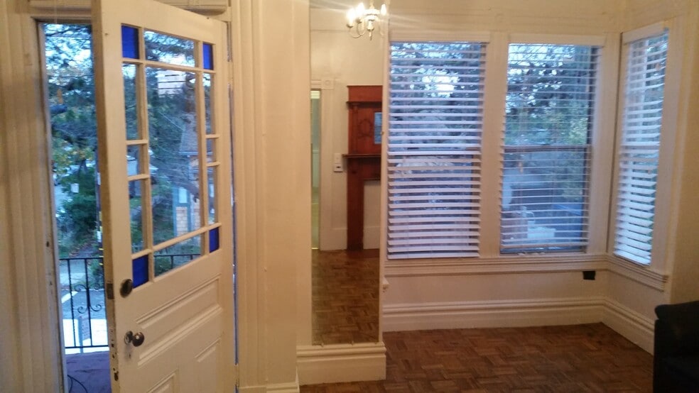 living room - 1245 Allston Way