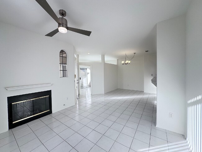Building Photo - "Charming 2-Bed, 2-Bath Condo with Cozy Fireplace in Prime Stevenson Ranch Location!"