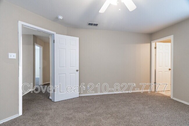 Building Photo - 7121 Lynn Lake Dr