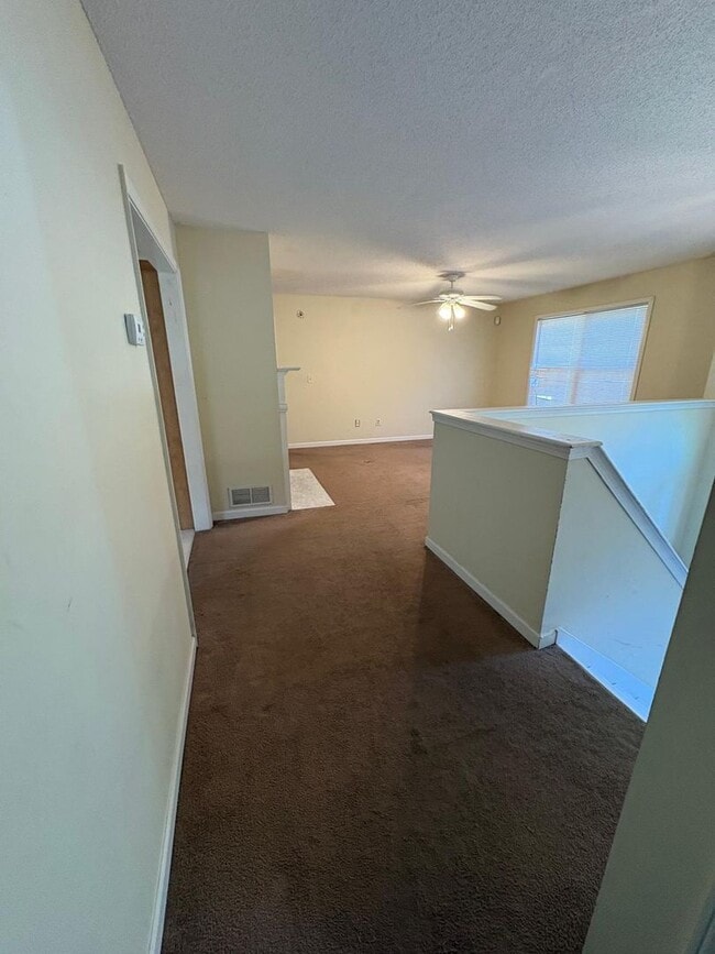 Building Photo - 886 Eagles Nest Cir