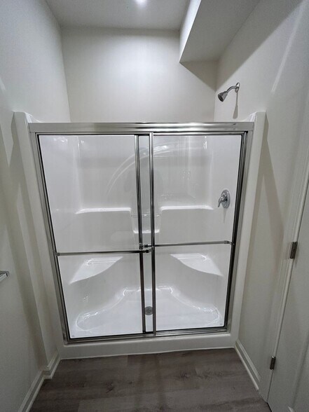 Building Photo - 6929 Hornbeam Cir