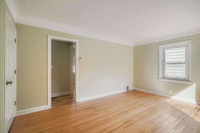 Building Photo - 837 Bidwell St