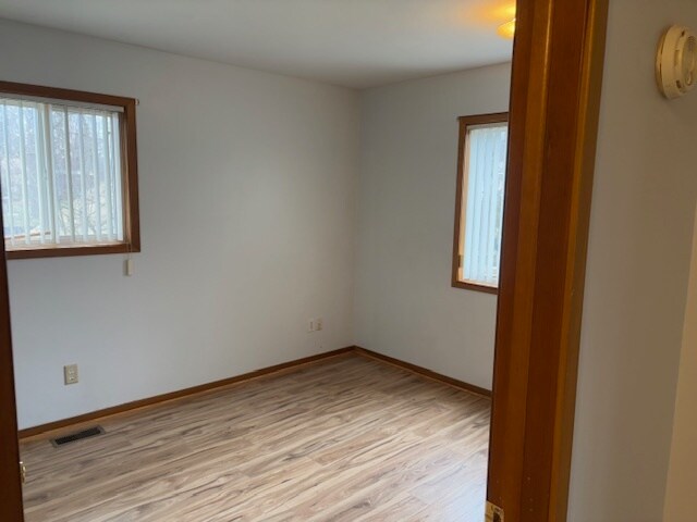 Building Photo - 3465 La Salle Dr
