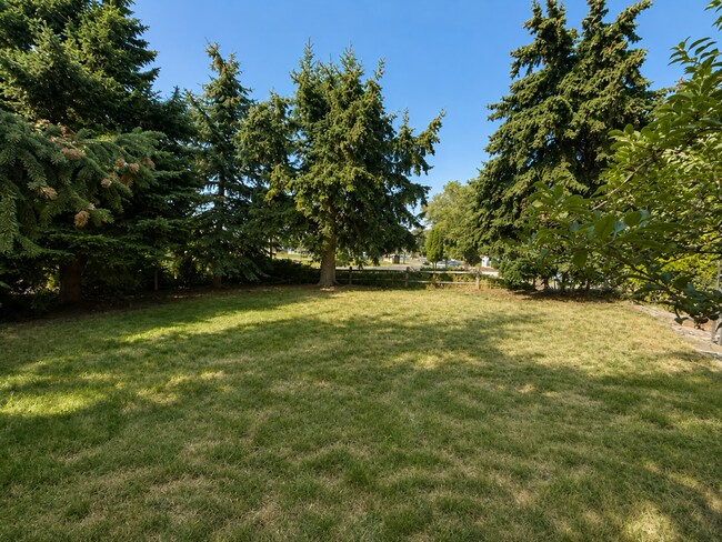 Building Photo - 203 E Campbell St