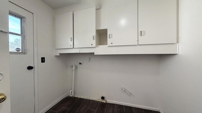 Building Photo - 11231 Reddiford Ct