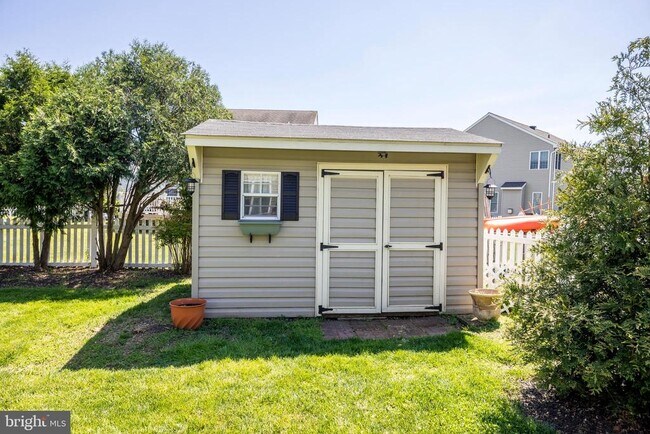 Building Photo - 740 Hickory Limb Cir