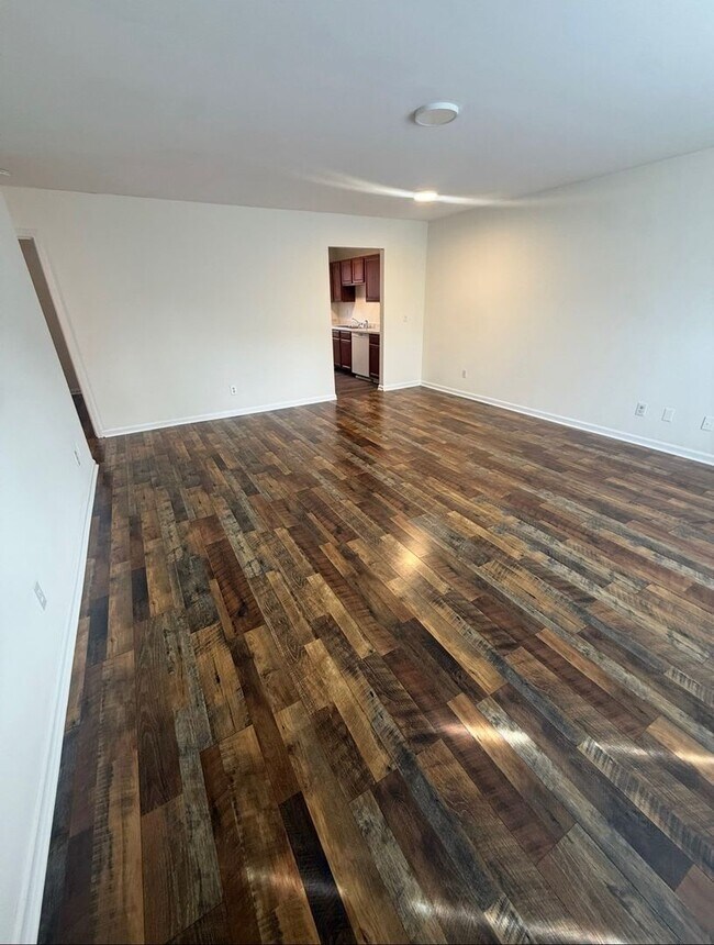 Interior Photo - Oak Hill Village