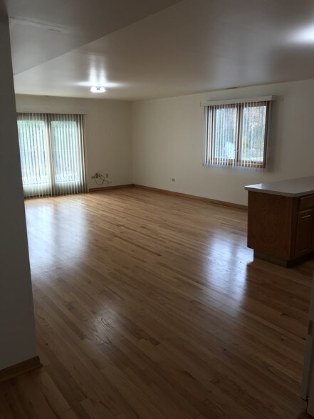 Building Photo - 4453 S Harlem Ave