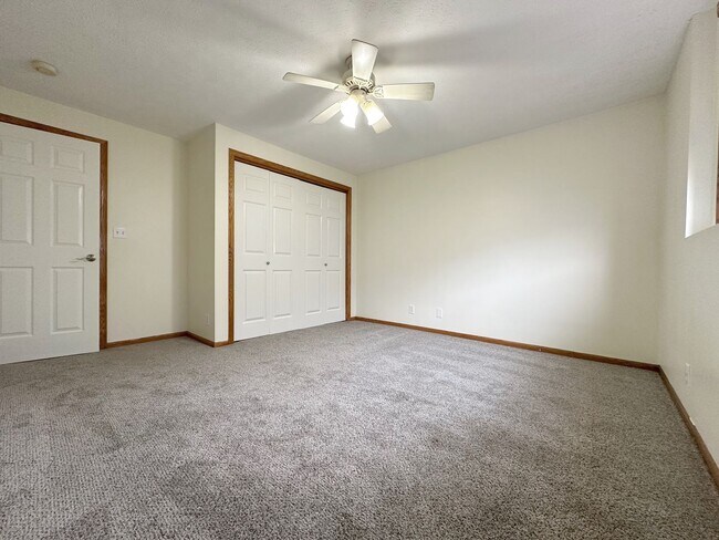 Building Photo - 8621 Lavender Cir