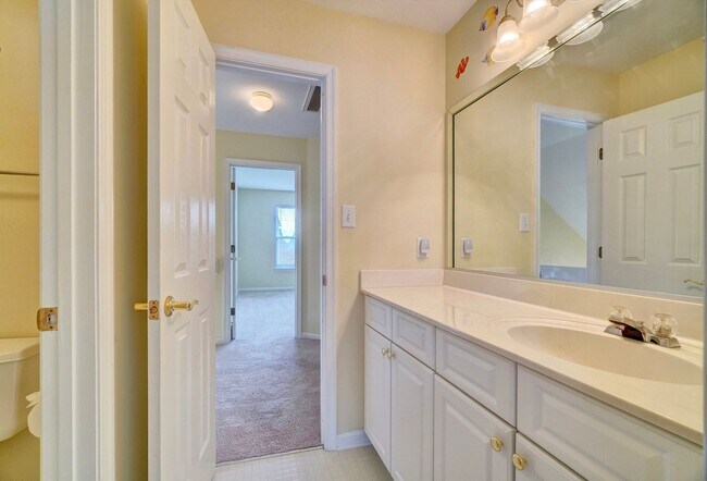 Building Photo - 5027 Ocean Way