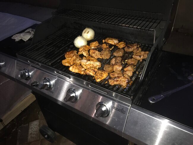 Building Photo - 12619 Emelita St