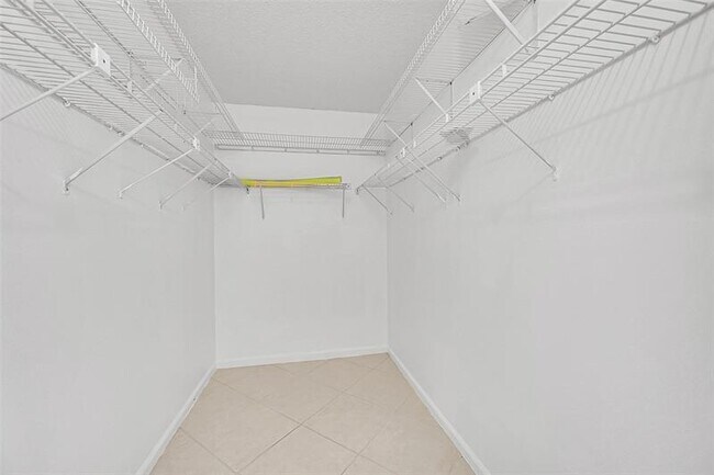 Building Photo - 777 S Federal Hwy