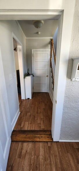 small hallway - 132 Fairmont Ave