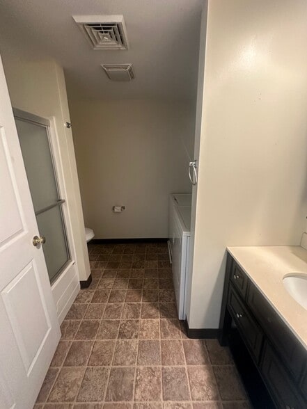 Building Photo - 2540 US-202