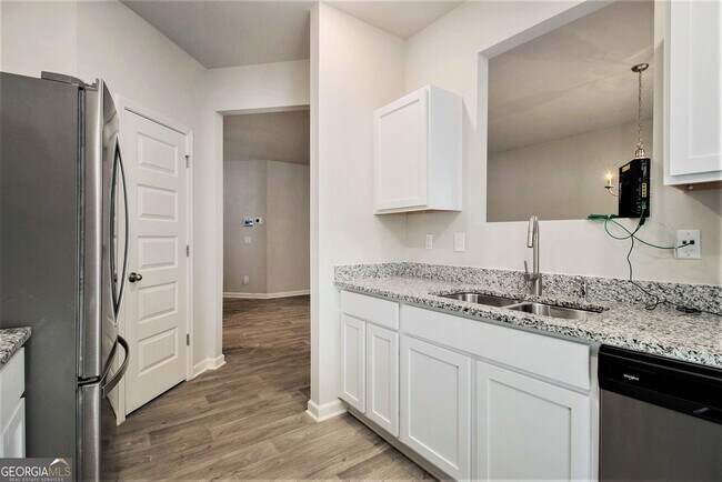Building Photo - 6884 Gallier St