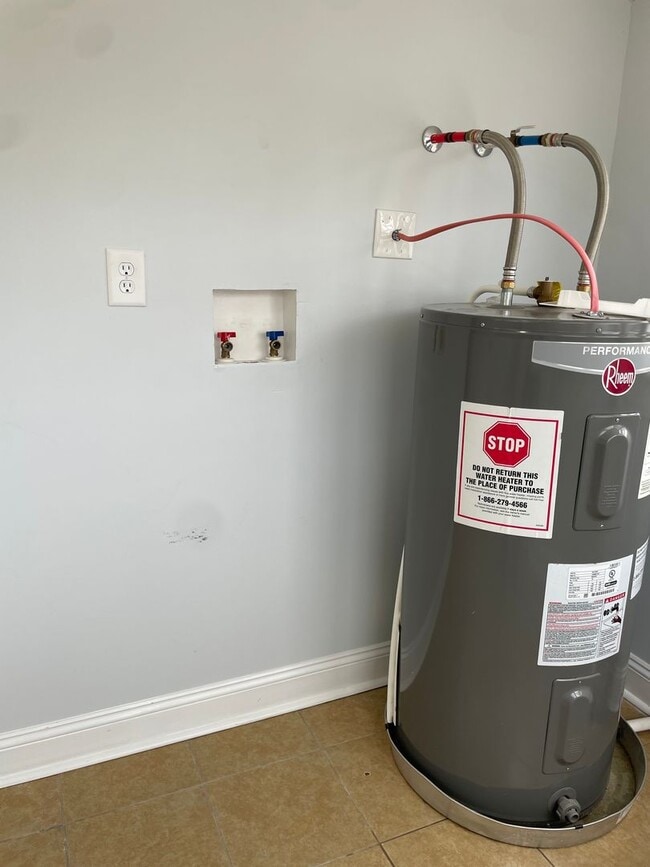 Building Photo - NEWLY RENOVATED 3 BED, 2 BATH STORY HOME IN THOMASVILLE