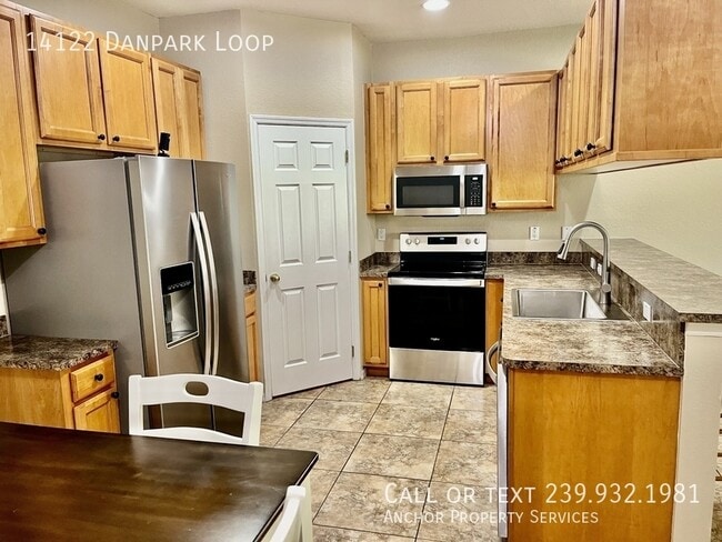 Building Photo - 14122 Danpark Loop