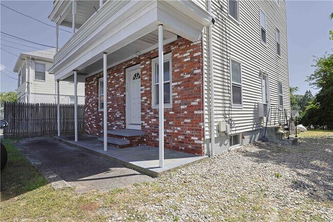 Primary Photo - 156 Urban Ave