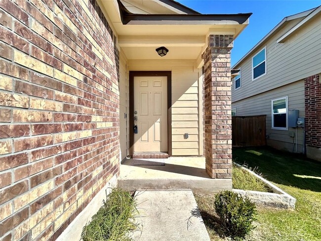 Building Photo - 124 Bronco Billy Dr