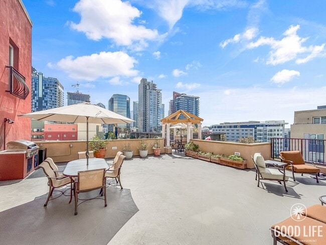 Building Photo - Beautiful 1BD/1BA Condo in Little Italy W/ A/C, W/D, Private Balcony, Reserved Parking, and Rooft...