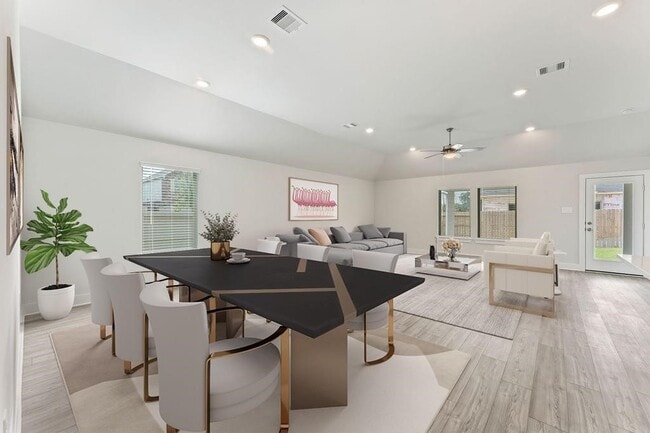 Building Photo - 9903 Silverling Ct